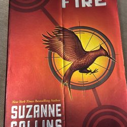 Catching Fire - Suzanne Collins 