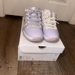 Jordan 11 Low Pure Violet (Womens 8)