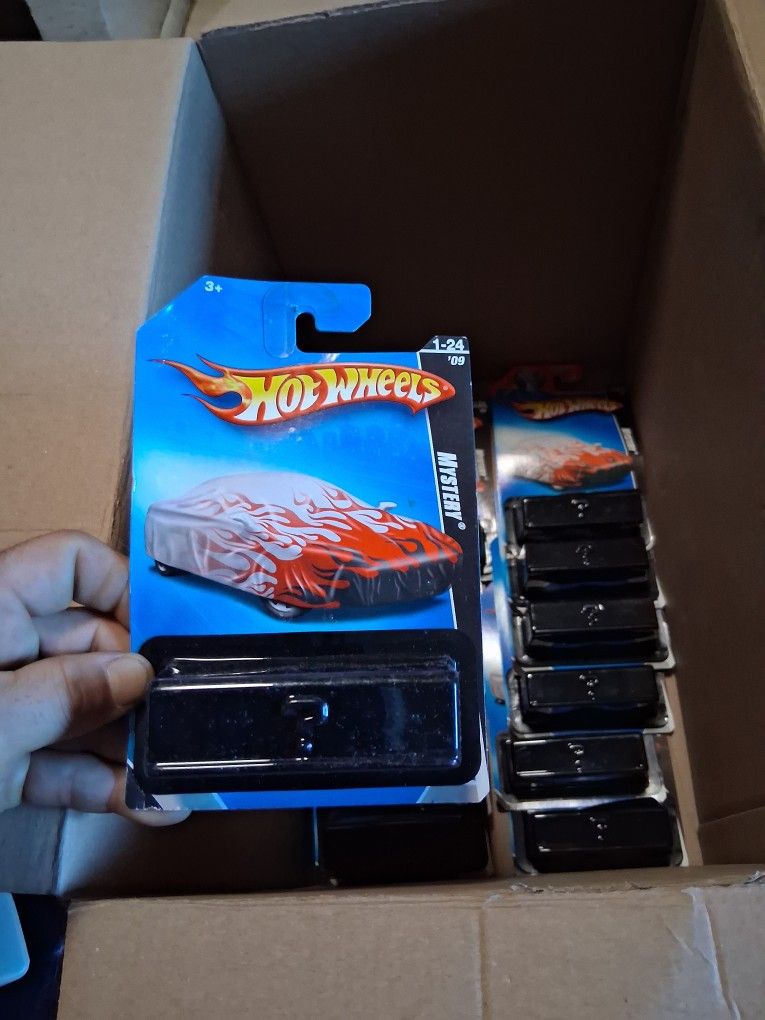 Hot Wheels Mystery Packs