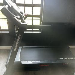 Schwin 810 Treadmill