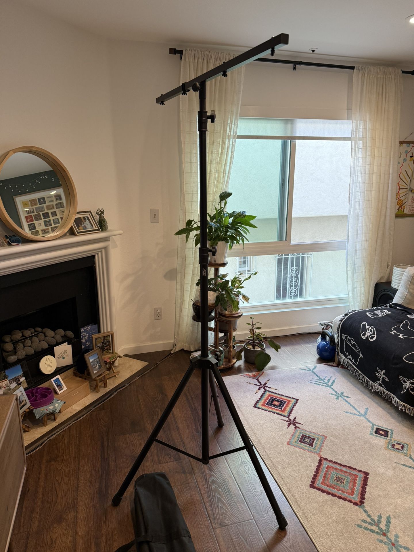 Audio2000'S AST4421A Professional Lighting Stand with T-Bar and Carrying Bag