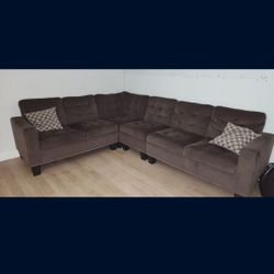 L Sectional Couch/sofa