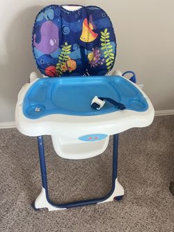 3 Baby Chairs And One Table 