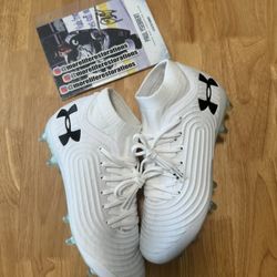 Men's Under Armour Magnetico Soccer Cleats White Size 6 3028761-100