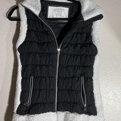 Calvin Klein Vest Black Size M