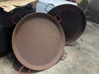 Paella dish all sizes from large to small