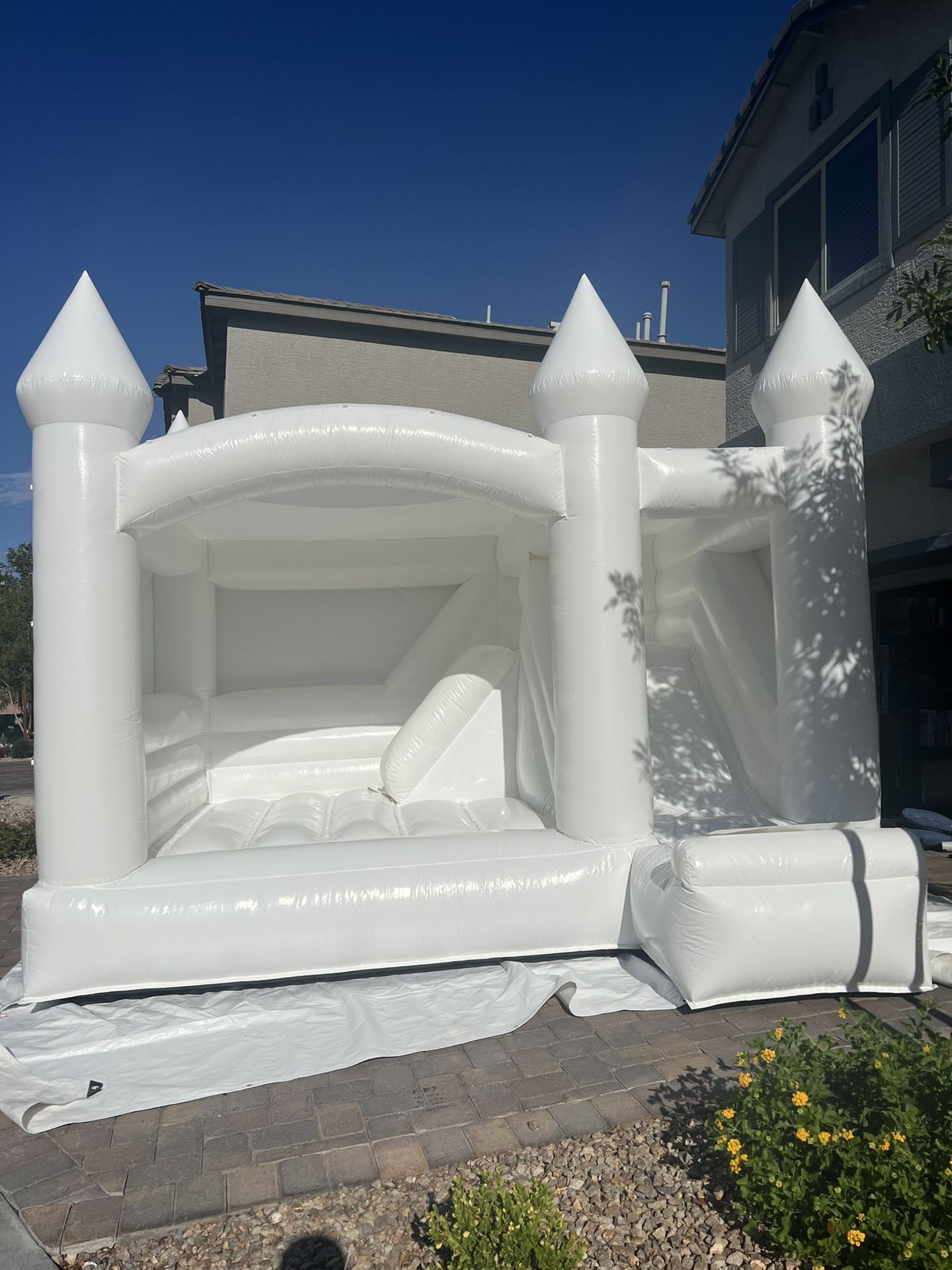 white Bounce house With Slide 13X13