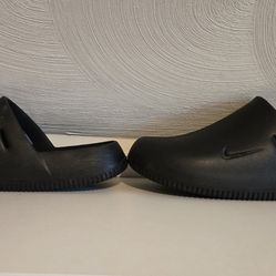 Nike Calm Slides