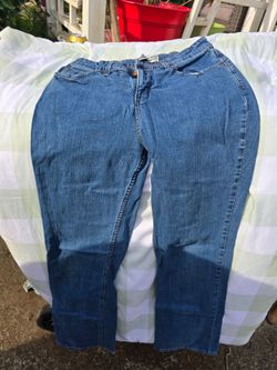 Levi Strauss Signature Mid Waist Bootcut Jeans – Women’s Misses 10 Long