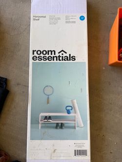 Room Essentials Horizontal Shelf 31"