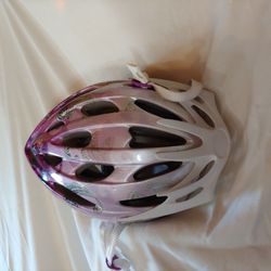 Schwinn adjustable bicycle helmet