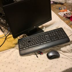 Computer Monitor With Wireless Keyboard & Mouse Stereo Sound System Included 