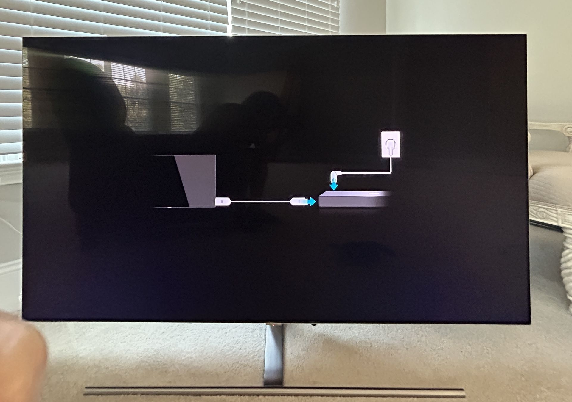 Samsung 65” TV with 2 pc hutch, it is 2 pc if you only want to use the bottom