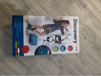 Kids Discover Karaoke Microphone