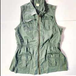 Girl's Olive Green Cargo Vest Size: 14/16 XL