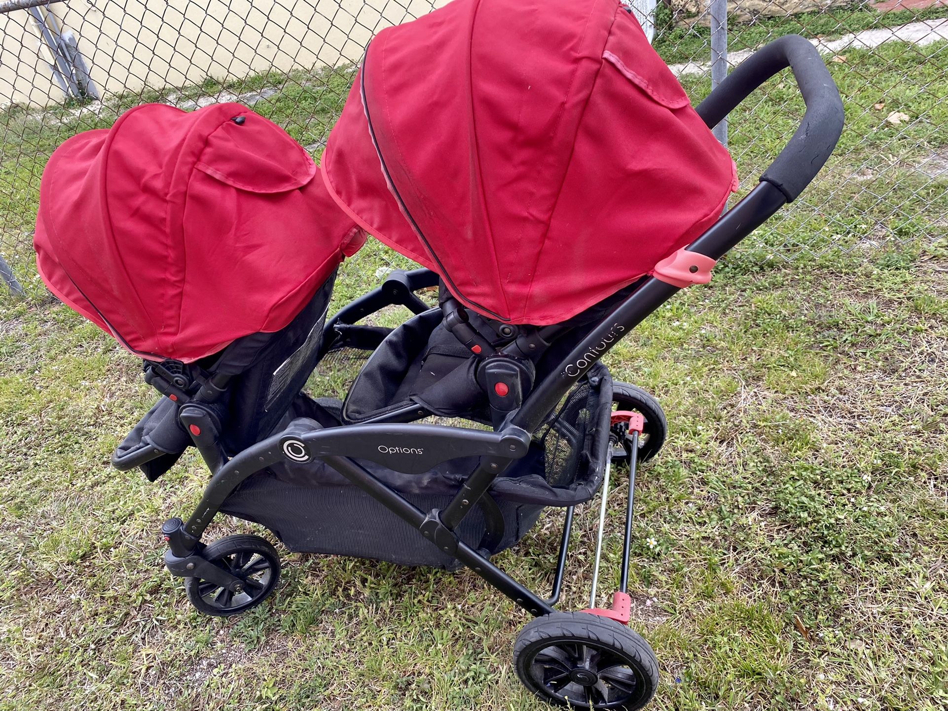 Double Stroller (contours)