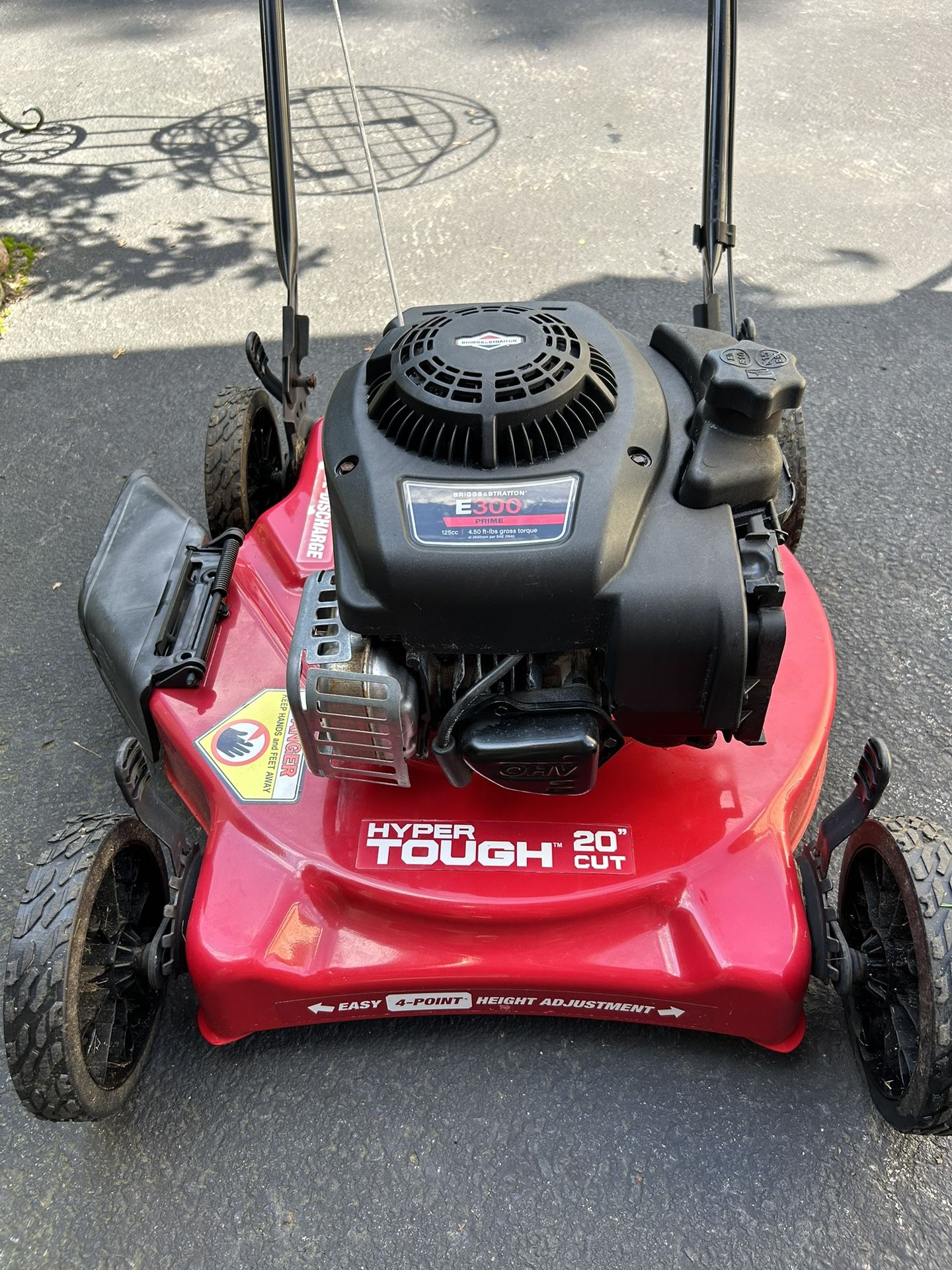 Briggs and Stratton Hyper Tough 125cc 20” Lawn Mower