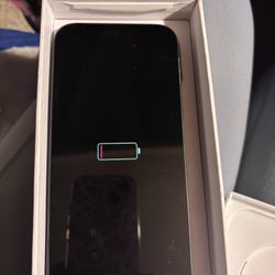 Prop iPhone 16 Pro Max