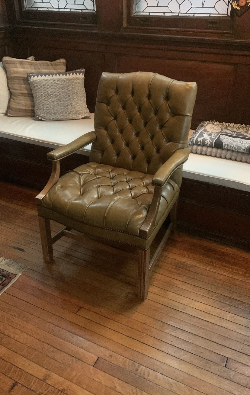Olive Vintage Leather Arm Chair