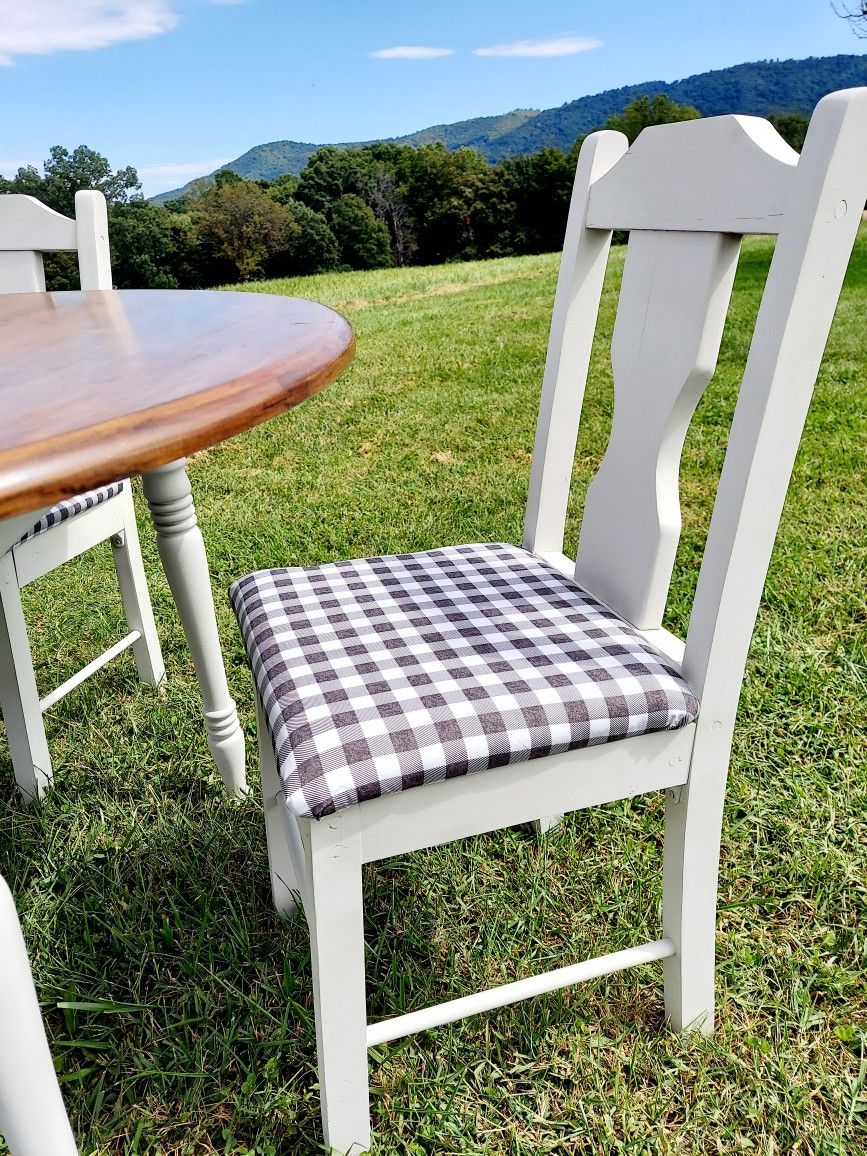 Kitchen Table and Chairs