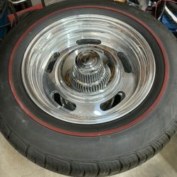 All aluminum 17 inch rally wheels with new center caps
