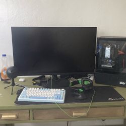 Full Setup Moniter Pc Keyboard And Mouse Microphone Headset Etc.