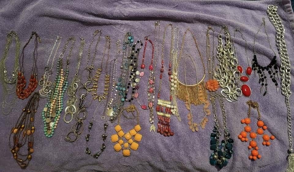 Wearable LOT of 30 Necklaces