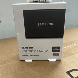 T7 Portable 2TB External SSD