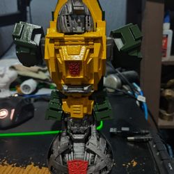 Bust Statue Of Brawn Autobot Transformers 