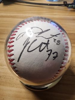 Baseball autograph JD Martinez, Dave Roberts, James Outman, Bobby Miller