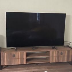 TV Consoles / Stands
