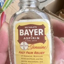 Vintage Bayer Aspirin 50 Count Glass Bottle