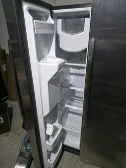 GE Refrigerator