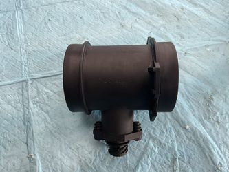 BMW mass air flow sensor meter maf for 540i, 740i, and 840ci part # 0(contact info removed)00