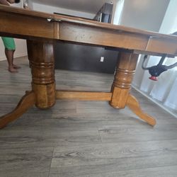 Dinning Table With 6 Chairs