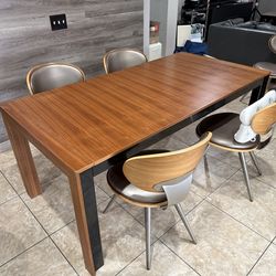 Rectangular dining table