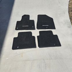 Hyundai Santa Fe OEM carpeted floor mats