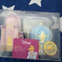 Disney Cinderella Castle & Carriage Salt & Pepper Shakers New