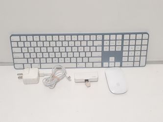 Apple Bluetooth Keyboard, Mouse, Lighting Charger And Battery Bank. All Works Great.