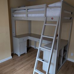 Bunk Bed With Desk 