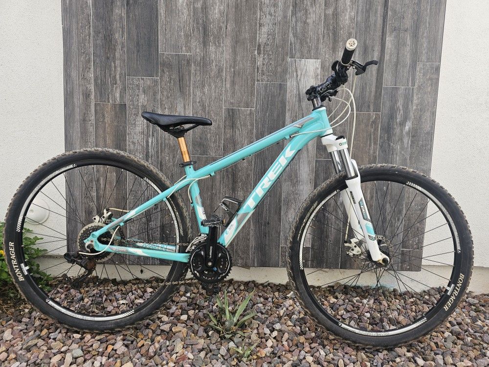 Trek Marlin 29 Inch Mountain Bike