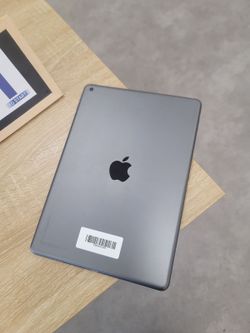 iPad 8th Gen 10.2" (Cellular) 32GB Good Space Gray