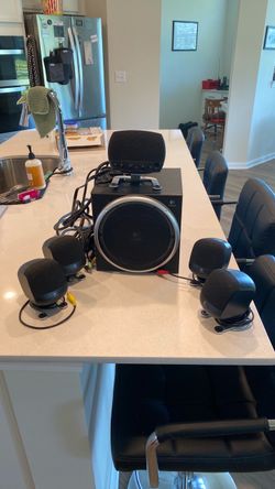 Logitech Z-640 Sound System