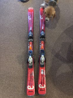 Atomic e7 138cm skis - great shape