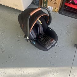 Baby Stroller And Car Seat 