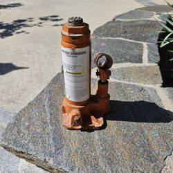 Hydraulic Jacks