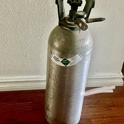 Helium Tank With Handle And Valve