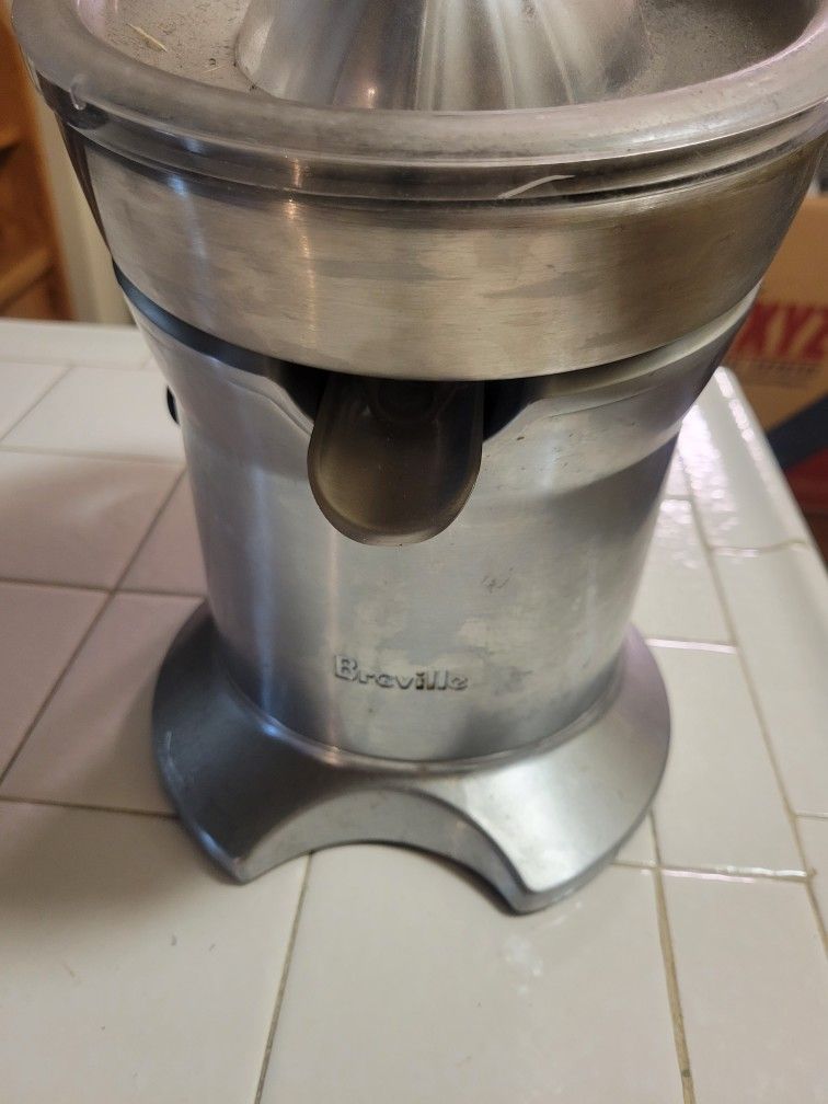 Brivelle Juicer