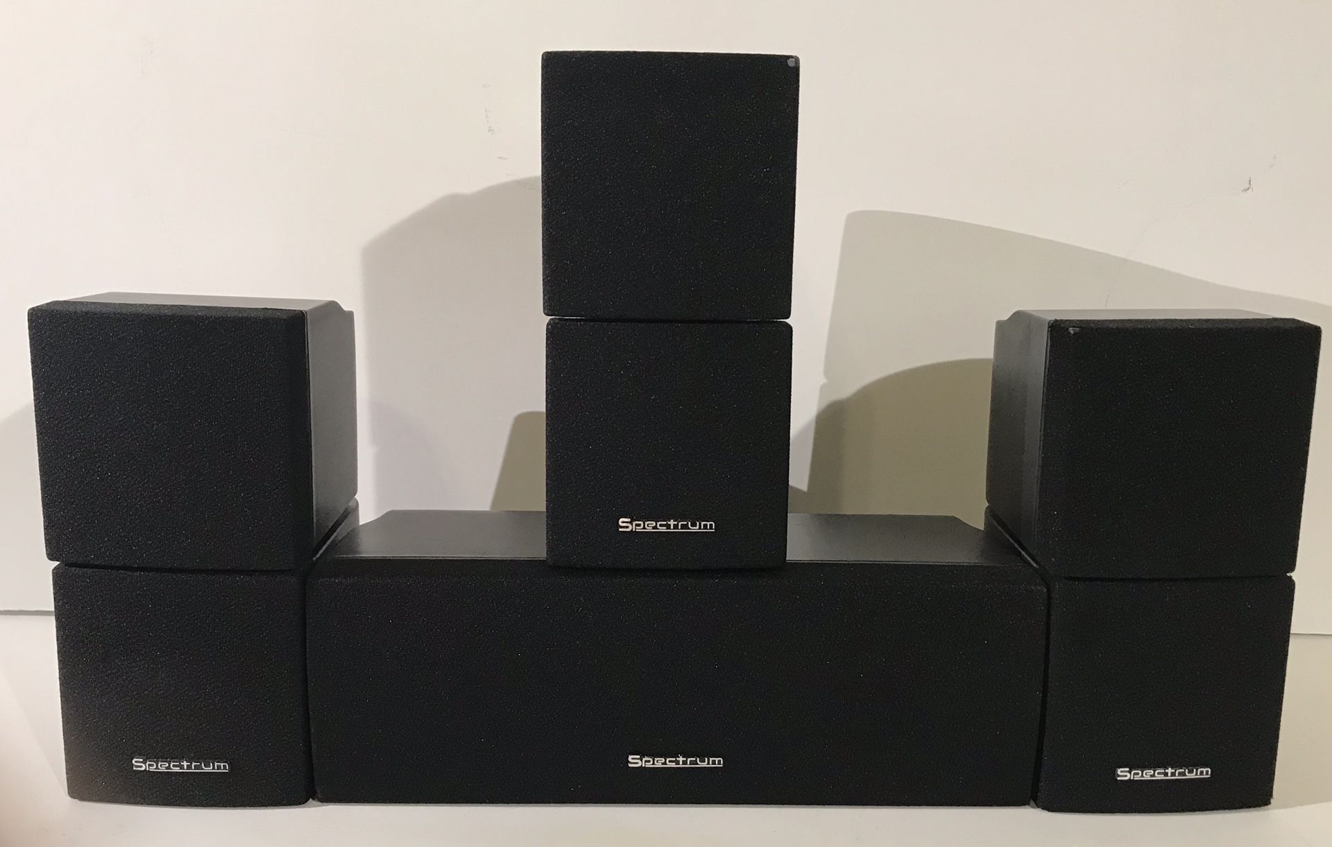 SPECTRUM RS-232 High Definition Home Theater System Surround Sound Speakers