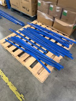 FREE Warehouse Pallet Rack Parts – Pickup Only